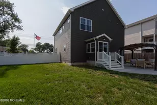 208 Hudson Ave, North Middletown, NJ 07748 - Photo 37