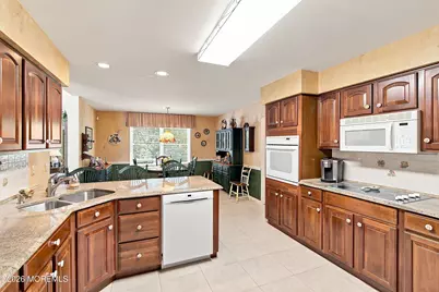 13 Laurel Lane, Berkeley, NJ 08721 - Photo 9