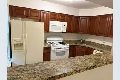 30 Mill Run W #241, Hightstown, NJ 08520 - Photo 7