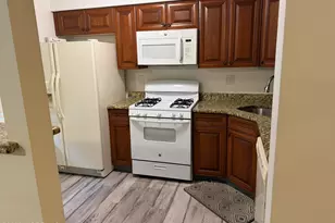 30 Mill Run W, Hightstown, NJ 08520 - Photo 3