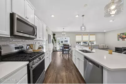 30 Holloway Avenue, Manahawkin, NJ 08050 - Photo 19