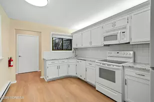 43 Eastport Ct, Red Bank, NJ 07701 - Photo 3