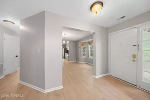 43 Sapphire Ln, Franklin, NJ 08823 - Photo 5