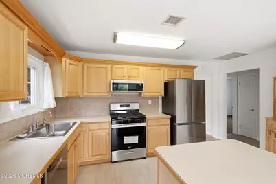 164 Bonaire Drive, Toms River Township, NJ 08757 - Photo 5