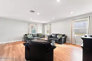 53 Ivy Way, Aberdeen Township, NJ 07747 - Photo 9