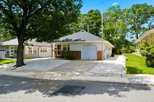 1645 Mt Everest Ln, Toms River Township, NJ 08753 - Photo 3