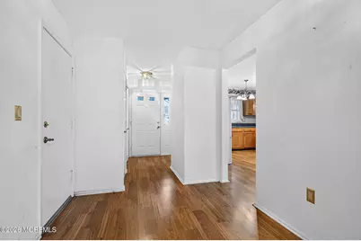 85 Woodshill Drive N, Lakewood, NJ 08701 - Photo 3