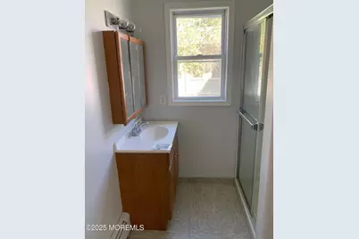 421 W Lincoln Avenue, Oakhurst, NJ 07755 - Photo 19