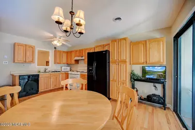 42 Piazza Correale #B, Freehold, NJ 07728 - Photo 19
