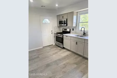 55 Chapin Avenue #2nd Floor, Red Bank, NJ 07701 - Photo 3