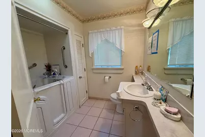 64 W George Street, Freehold, NJ 07728 - Photo 21