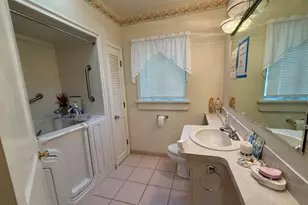 64 W George St, Freehold, NJ 07728 - Photo 21