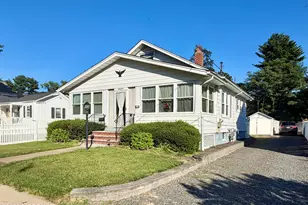 64 W George St, Freehold, NJ 07728 - Photo 3