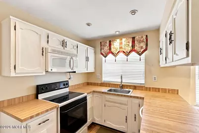 8 Weybridge Place, Manchester Township, NJ 08759 - Photo 9
