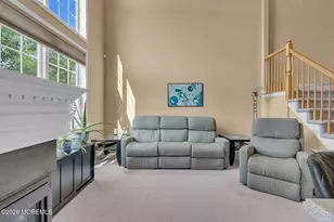 34 Chatsworth Rd, Manalapan Township, NJ 07726 - Photo 9