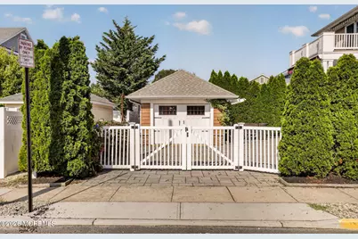 100 Trenton Avenue, Point Pleasant Beach, NJ 08742 - Photo 15