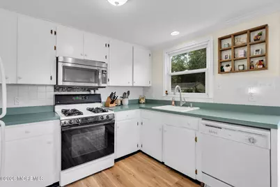 314 Pine Drive, Manahawkin, NJ 08050 - Photo 13