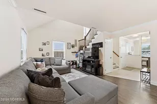 8 Cooper Ct, Freehold, NJ 07728 - Photo 13