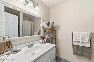 8 Cooper Ct, Freehold, NJ 07728 - Photo 21