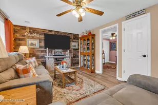 10 Garrett Pl, New Monmouth, NJ 07748 - Photo 19