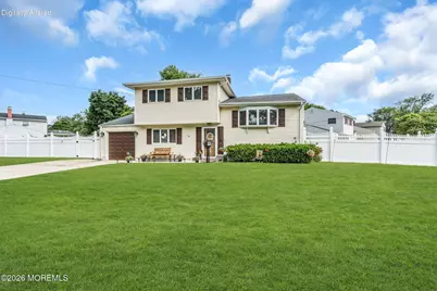 10 Garrett Place, New Monmouth, NJ 07748 - Photo 5