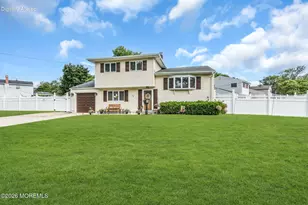 10 Garrett Pl, New Monmouth, NJ 07748 - Photo 5
