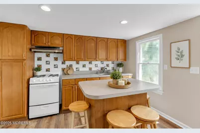 18 Maple Avenue #B, Eatontown, NJ 07724 - Photo 3