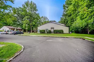 99 Arrowood Rd, Manalapan Township, NJ 07726 - Photo 33