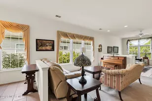 16 Bellflower Dr, Lakewood, NJ 08701 - Photo 9