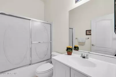 16 Bellflower Drive, Lakewood, NJ 08701 - Photo 43
