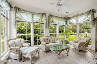 16 Bellflower Drive, Lakewood, NJ 08701 - Photo 7