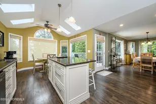 24 Claire Cir, Howell Township, NJ 07731 - Photo 11
