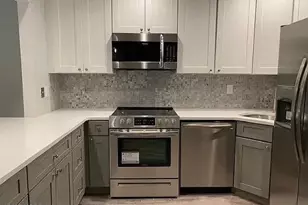 76 Manchester Ct, Red Bank, NJ 07701 - Photo 7