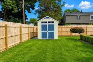 565 Sumner Ave, Belford, NJ 07718 - Photo 25