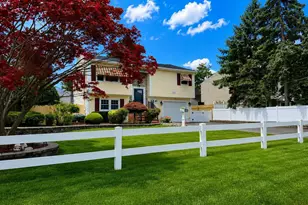 565 Sumner Ave, Belford, NJ 07718 - Photo 3