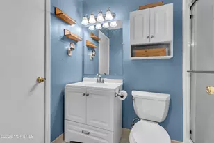 121 Dumbarton Hill Ct, Aberdeen Township, NJ 07747 - Photo 13
