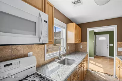303 Union Avenue, Union Beach, NJ 07735 - Photo 13