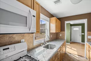 303 Union Ave, Union Beach, NJ 07735 - Photo 13