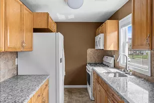 303 Union Ave, Union Beach, NJ 07735 - Photo 15