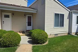 12 Woodmere Ct, Freehold, NJ 07728 - Photo 3