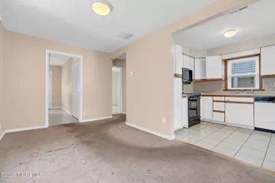 5 Summerfield Avenue, South Amboy, NJ 08879 - Photo 3