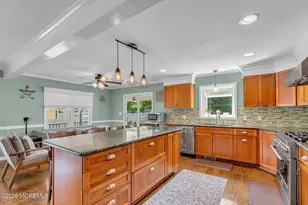 10 Powell Ave, Atlantic Highlands, NJ 07716 - Photo 11
