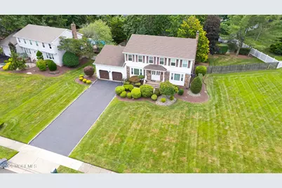 20 Cooperhawk Drive, Manalapan Township, NJ 07726 - Photo 7