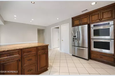 20 Cooperhawk Drive, Manalapan Township, NJ 07726 - Photo 17