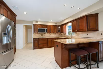 20 Cooperhawk Drive, Manalapan Township, NJ 07726 - Photo 13