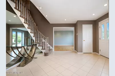 20 Cooperhawk Drive, Manalapan Township, NJ 07726 - Photo 9
