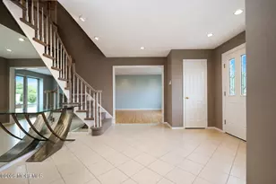20 Cooperhawk Dr, Manalapan Township, NJ 07726 - Photo 9