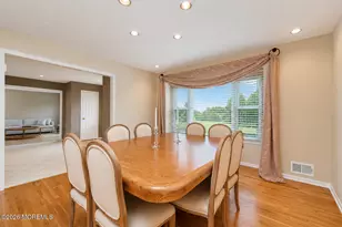 20 Cooperhawk Dr, Manalapan Township, NJ 07726 - Photo 25