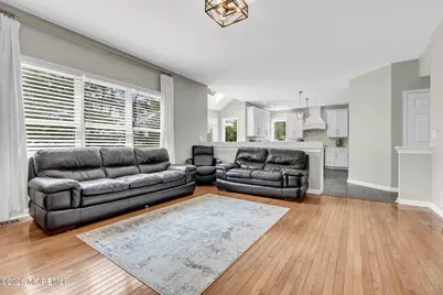 6 Snead Court, Farmingdale, NJ 07727 - Photo 11
