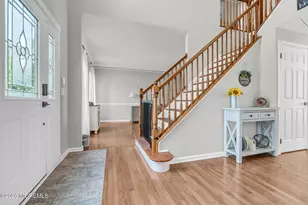 6 Snead Ct, Farmingdale, NJ 07727 - Photo 5